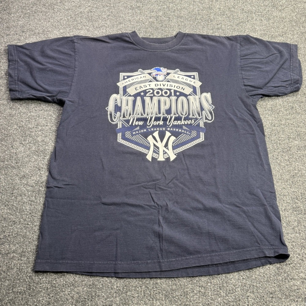 New York Yankees Majestic T Shirt Mens XL Navy 2001 AL East Champions Vintage‎